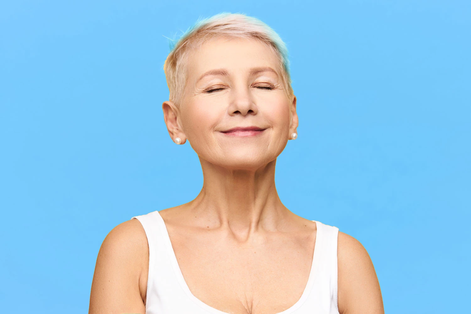 A Guide to Neck Lift Surgery, Techniques and Recovery image
